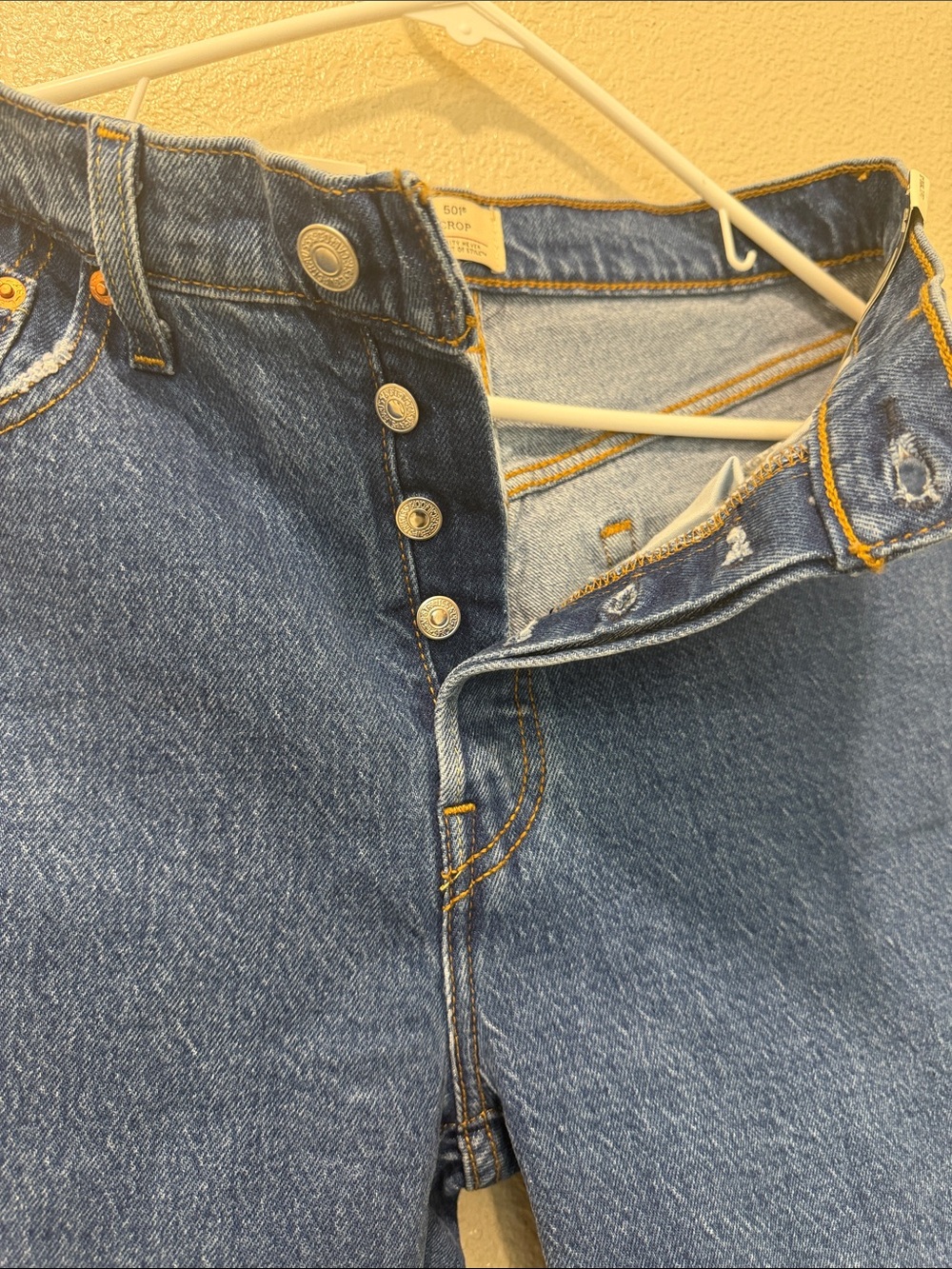 Levi's Women's Straight Jeans - Classic Blue Denim - Picture 5 of 6
